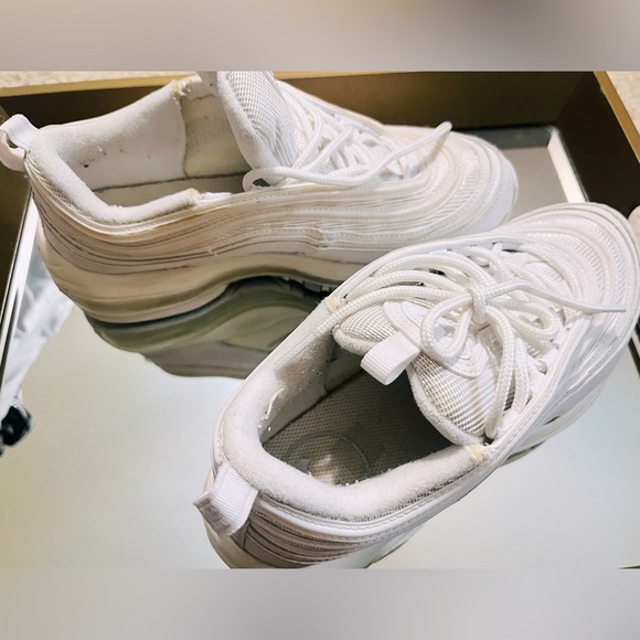 Nike Air Max 97 - New-like condition- See photos Size 7.5 Boys/ 6-6.5 Womens - Picture 10 of 12